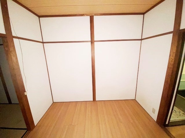 ベッドルーム