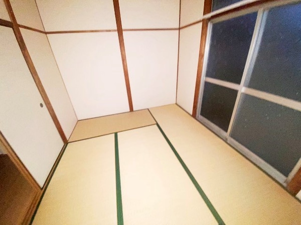 ベッドルーム