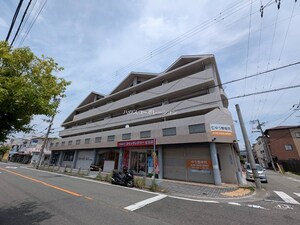 ハウゼミヤウラ外観写真