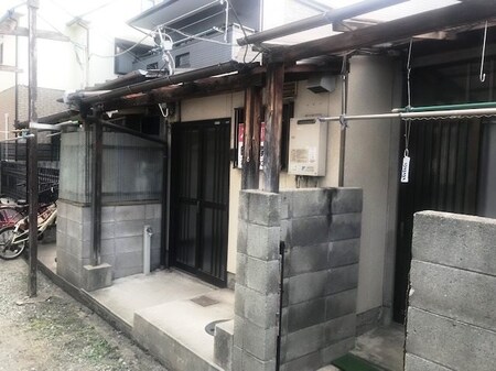 次屋2丁目貸家（21-16）外観写真