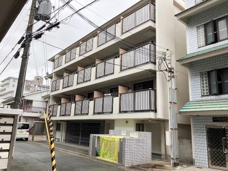 ハイツ淀1号館外観写真
