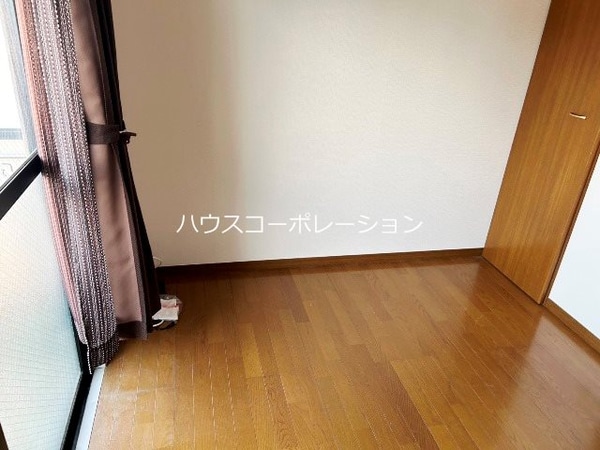 ベッドルーム