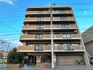 リズロン尼崎外観写真