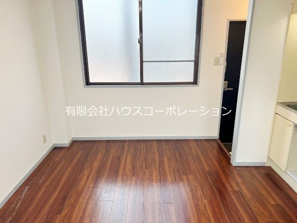 ベッドルーム