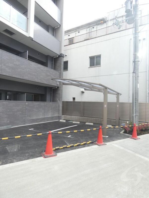 敷地内/建物