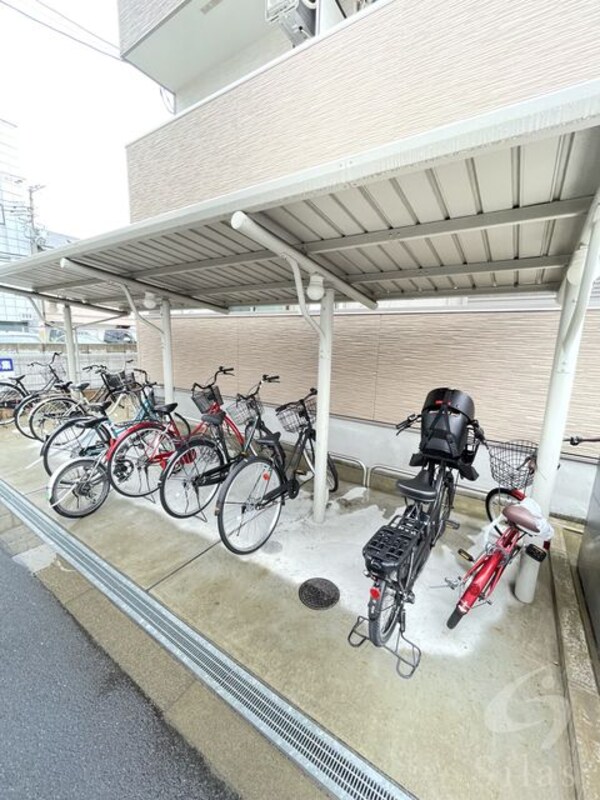 敷地内/建物