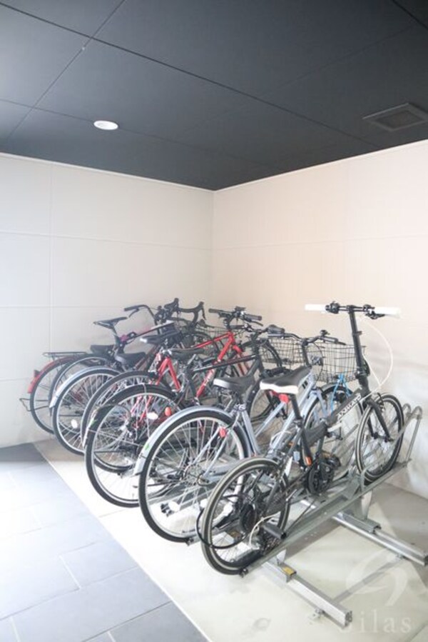 敷地内/建物