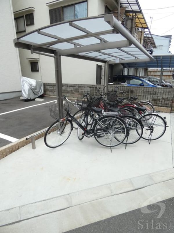 敷地内/建物