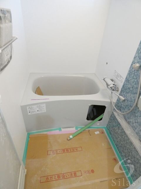 物件内観写真18　(内装工事中)