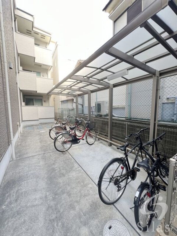 敷地内/建物