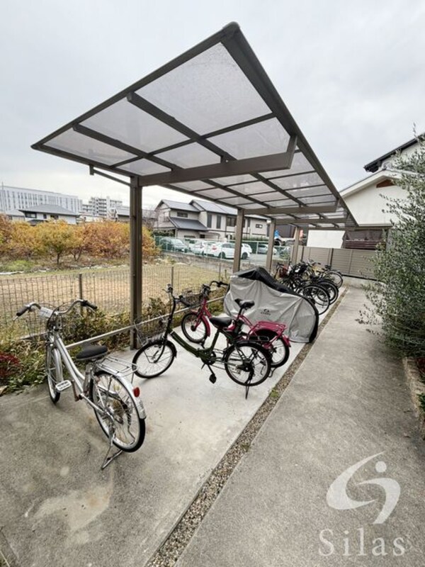 敷地内/建物