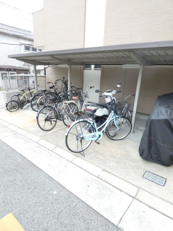 敷地内/建物