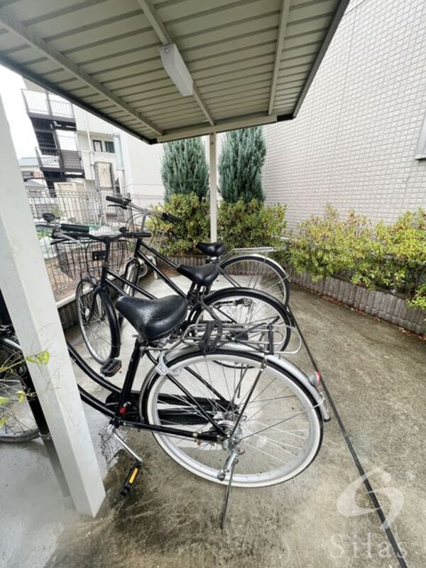 敷地内/建物