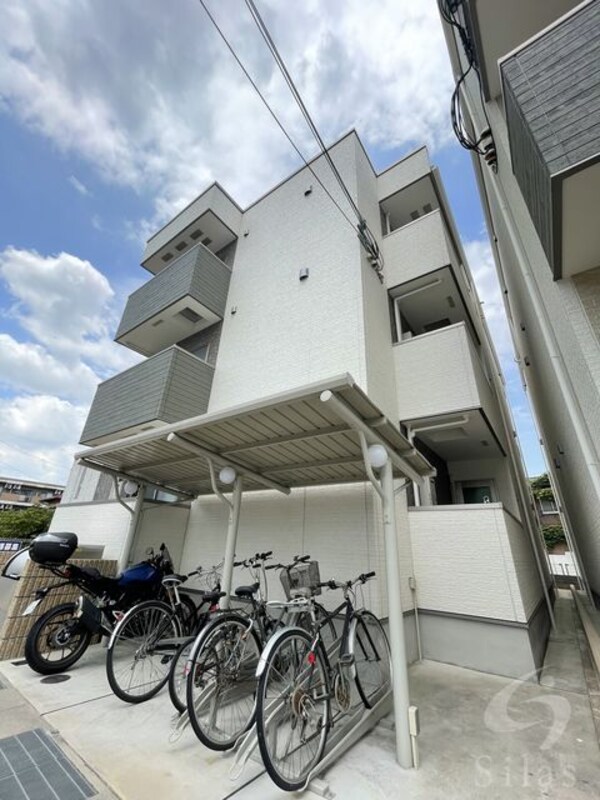 敷地内/建物