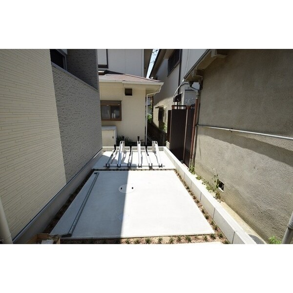 敷地内/建物