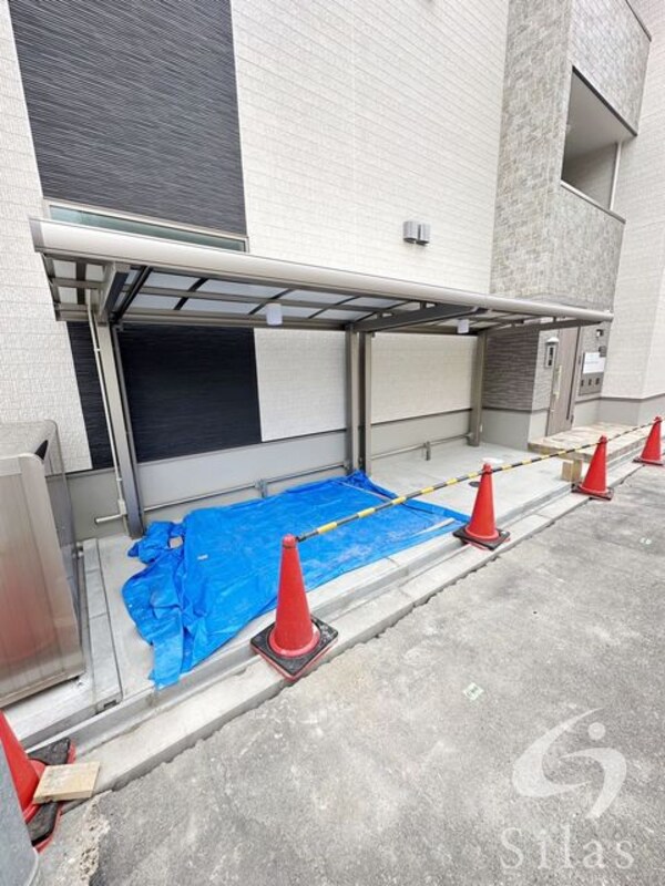 敷地内/建物