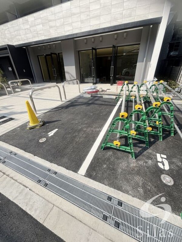 敷地内/建物