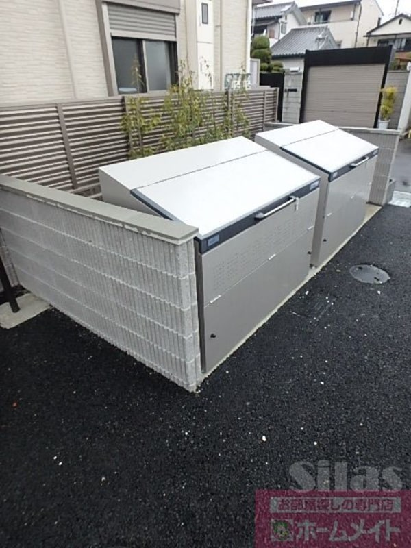 敷地内/建物