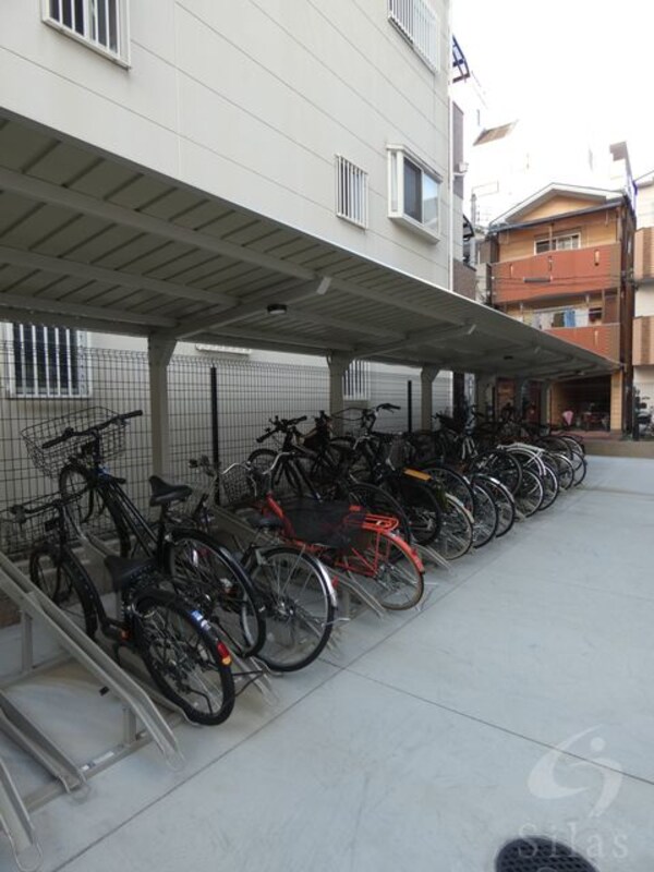 敷地内/建物