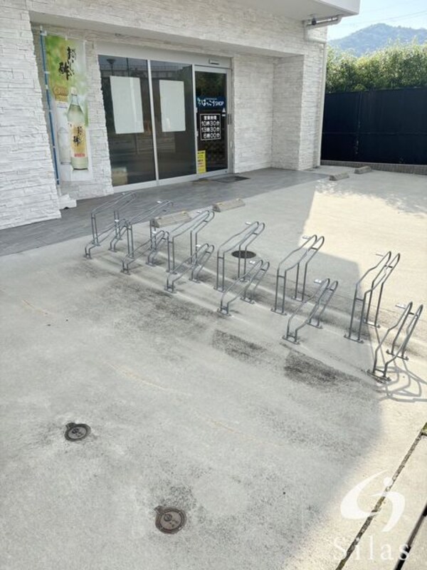 敷地内/建物