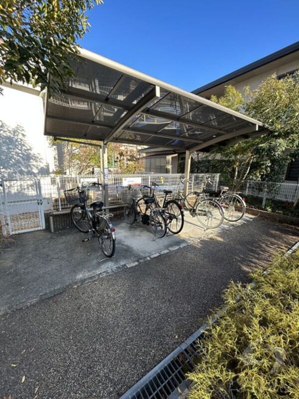 敷地内/建物