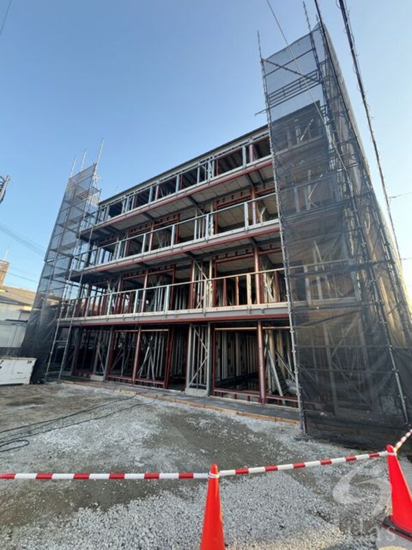 建設中