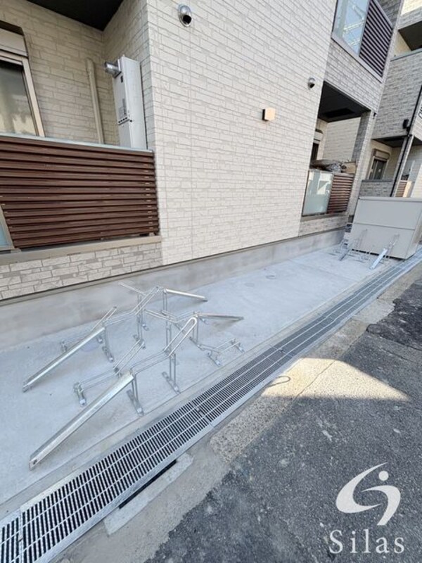 敷地内/建物