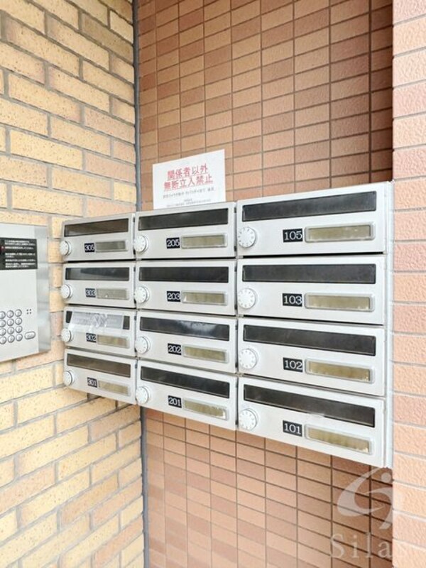 敷地内/建物