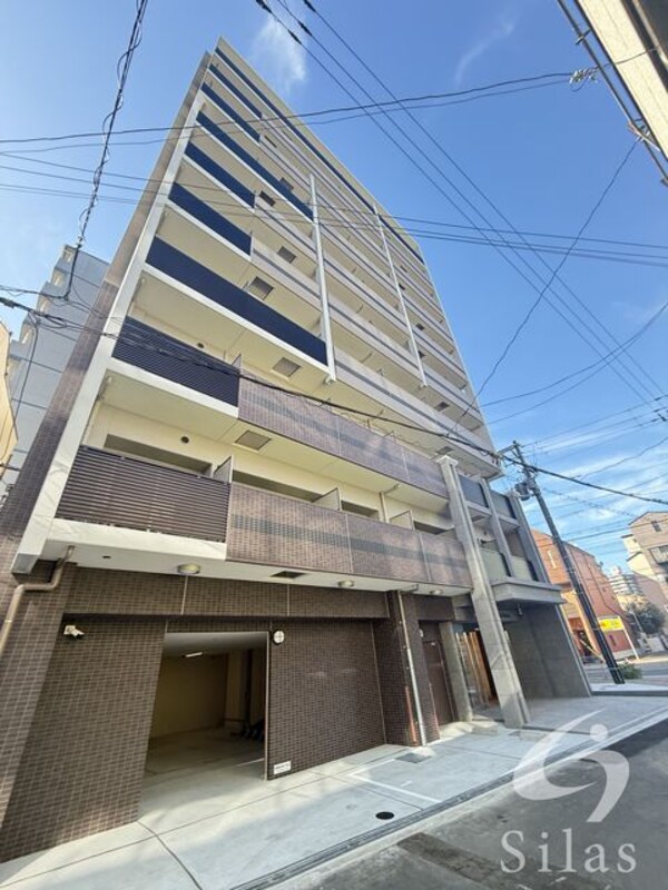 建設中