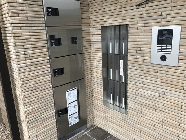 敷地内/建物