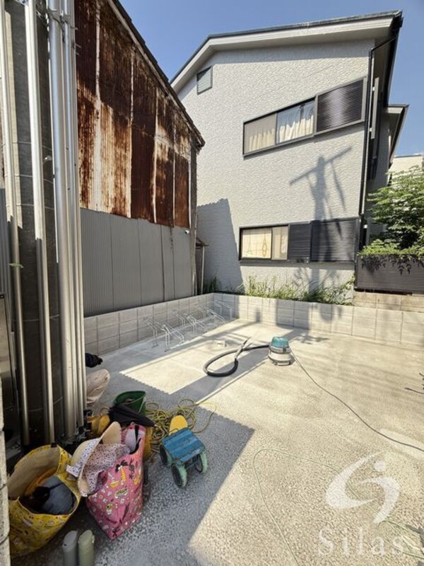 敷地内/建物