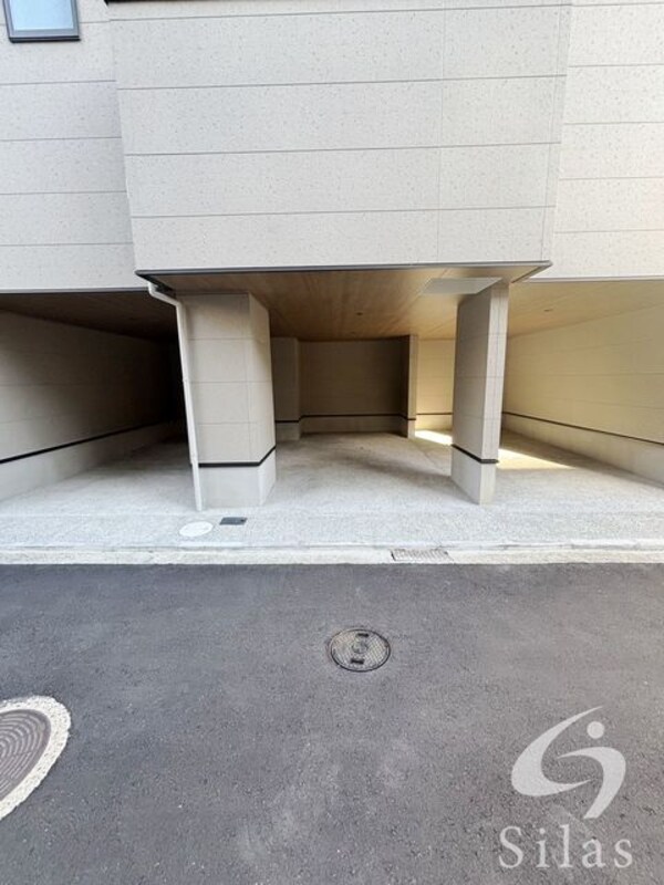 敷地内/建物