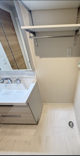 物件内観写真8　(同仕様・反転タイプ)