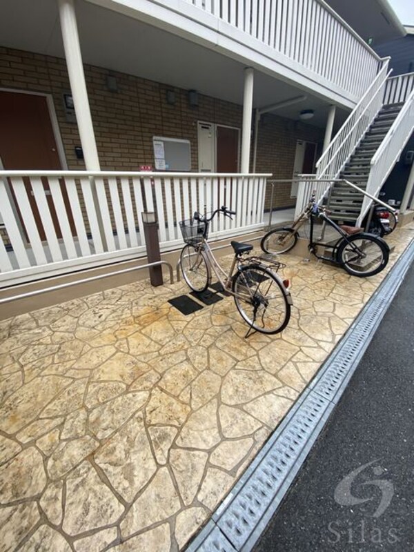 敷地内/建物