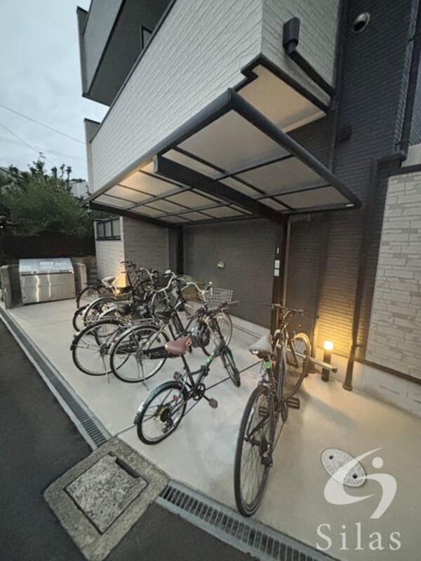 敷地内/建物