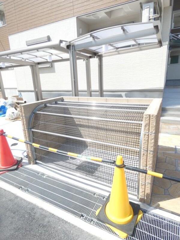敷地内/建物