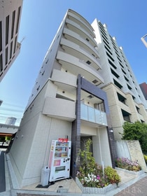 学研都市線<片町線>・JR東西線 大阪城北詰駅 8階建 築8年の外観写真