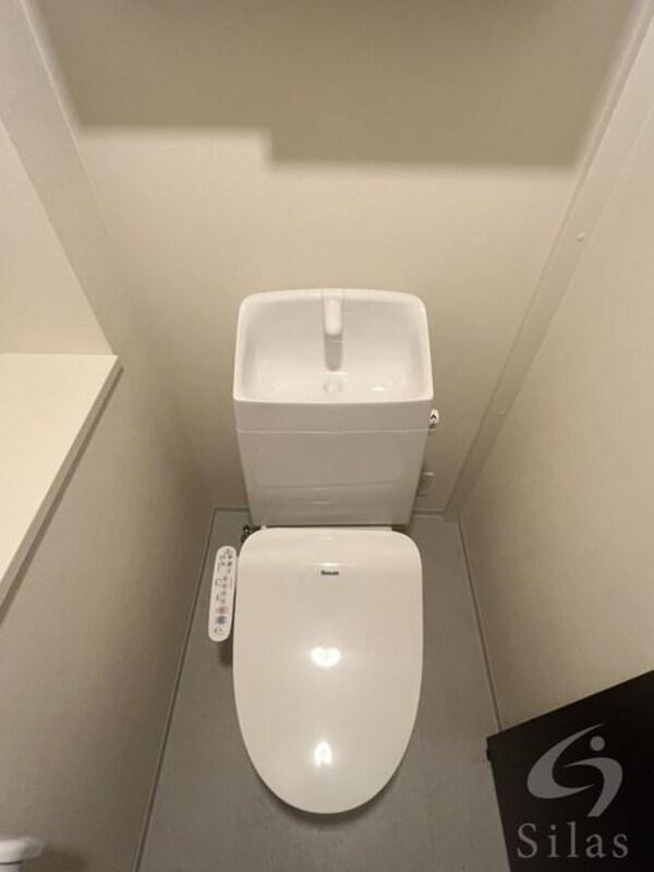 トイレ(同仕様・反転タイプ)