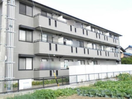 ＳＯＬＥＩＬ（ｿﾚｲﾕ）外観写真