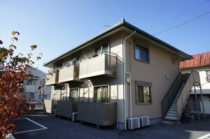 アバンス山和外観写真