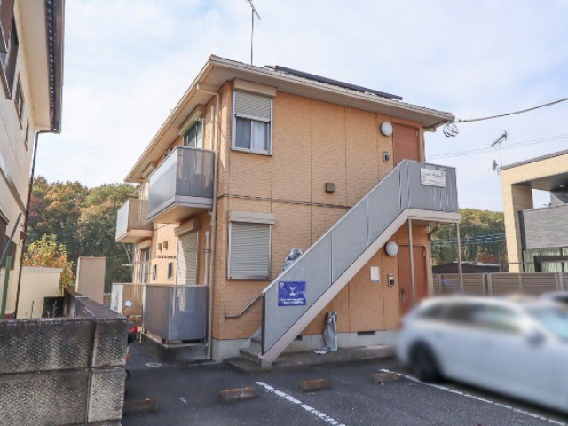 コート・ウィスタリア