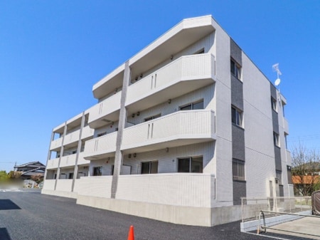 フィオーレ西川田外観写真
