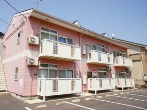 秋山ハイツ外観写真