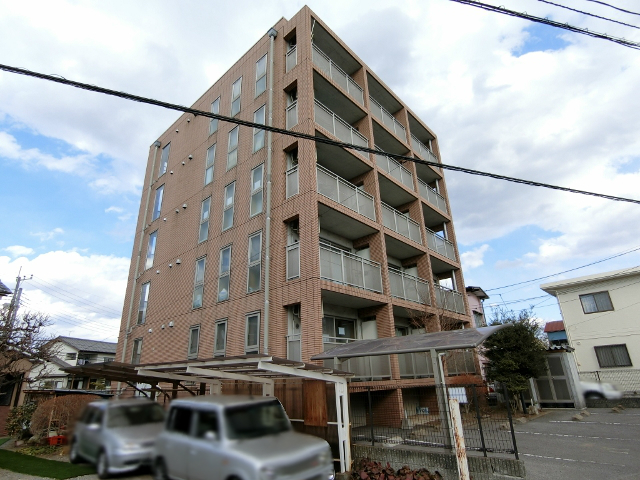 クレストステージ