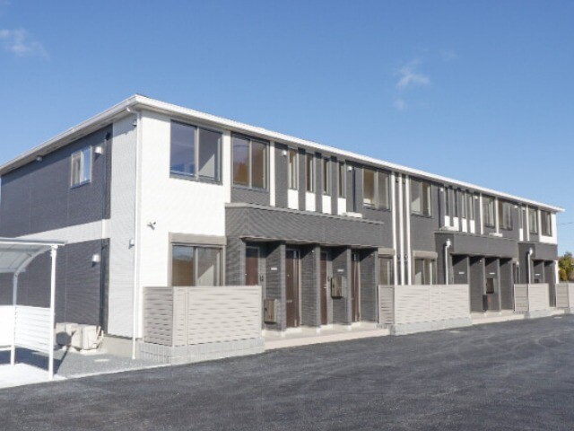 SUNNY COURT