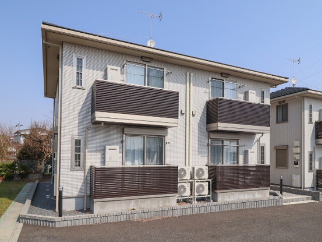 ファミーユ東峰 B