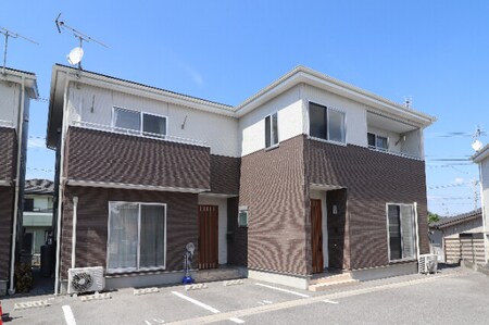 鶴田町メゾネット Ⅲ外観写真