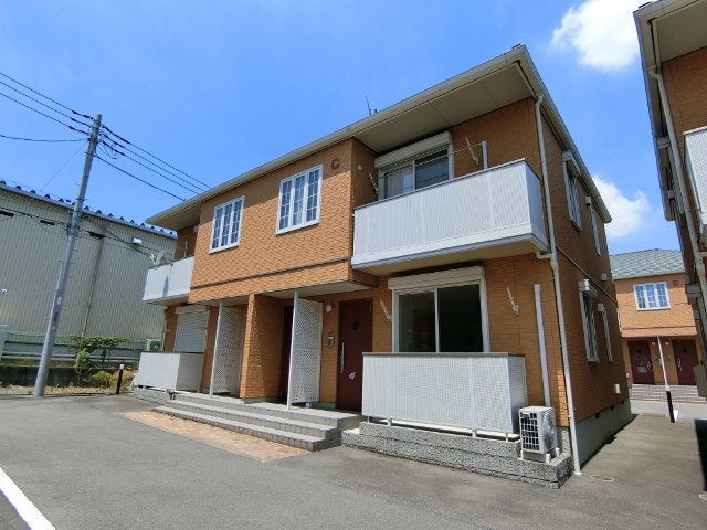 ファミール C