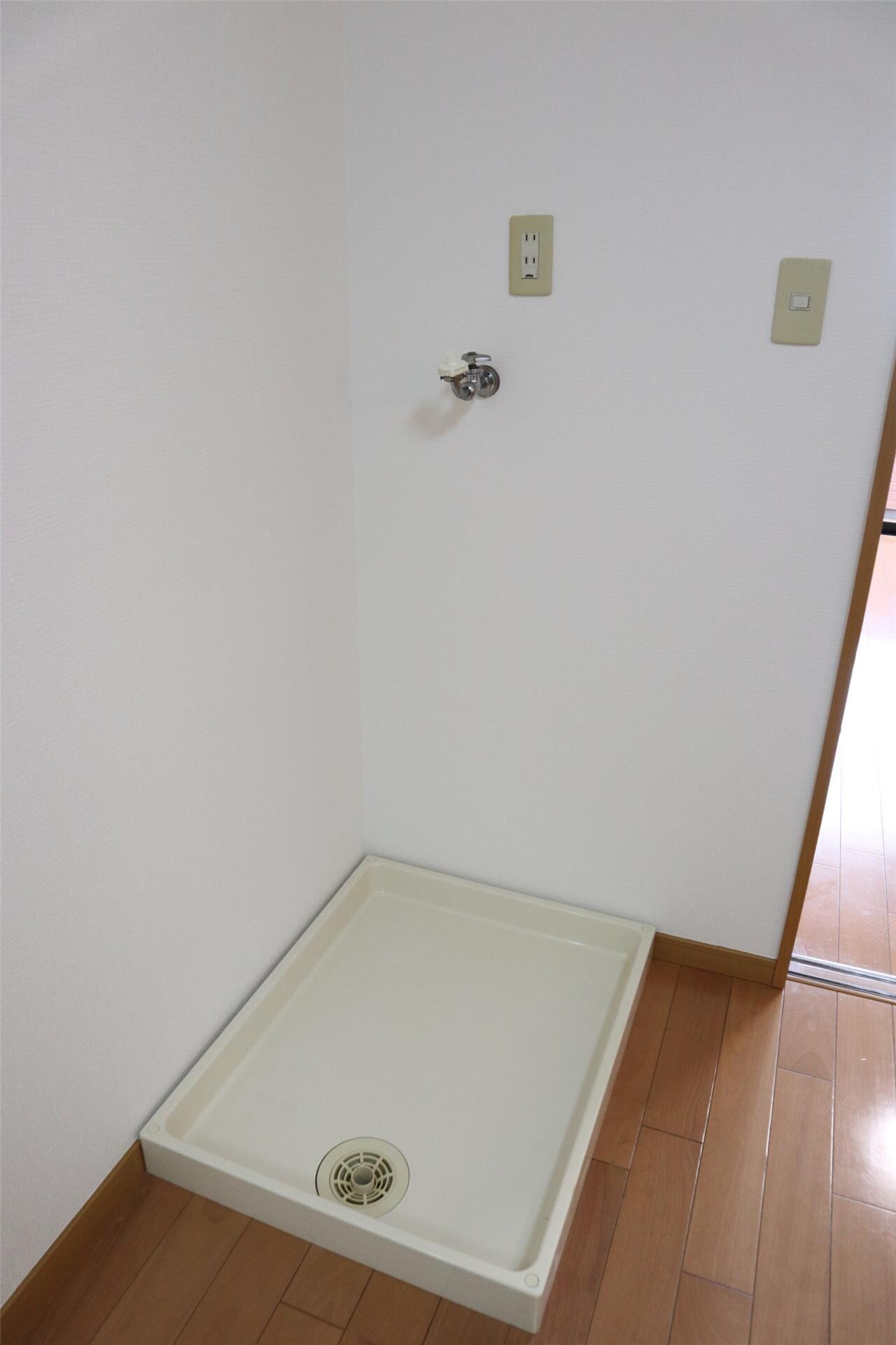 物件内観写真14　(室内洗濯機置き場)