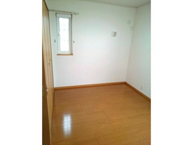 物件内観写真8　(6帖洋室)